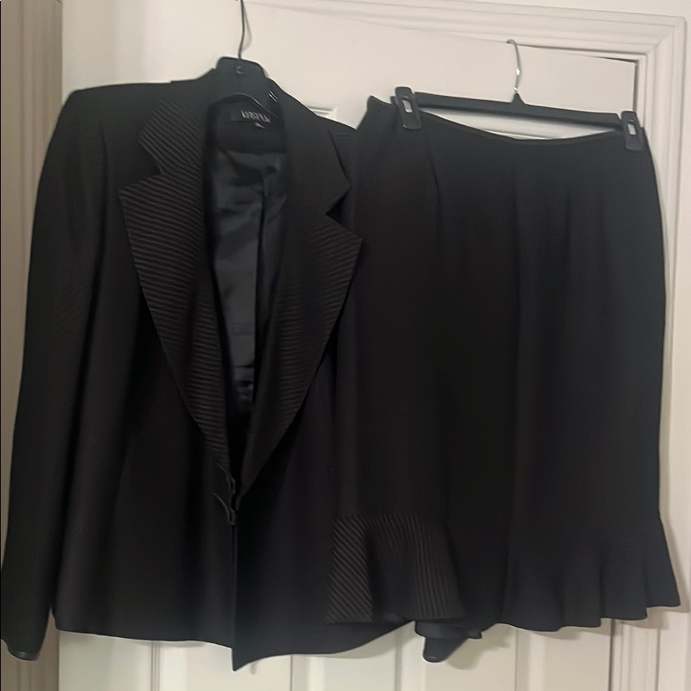 Kasper Black Skirt Set